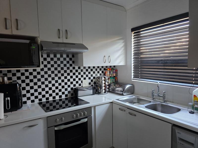 2 Bedroom Property for Sale in Townsend Estate Western Cape